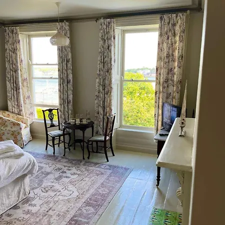 Lynwood House * Cobh