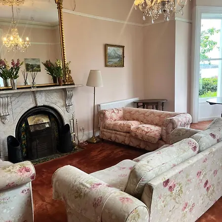 Nocleg ze śniadaniem Lynwood House