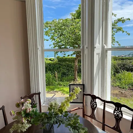 Nocleg ze śniadaniem Lynwood House Cobh